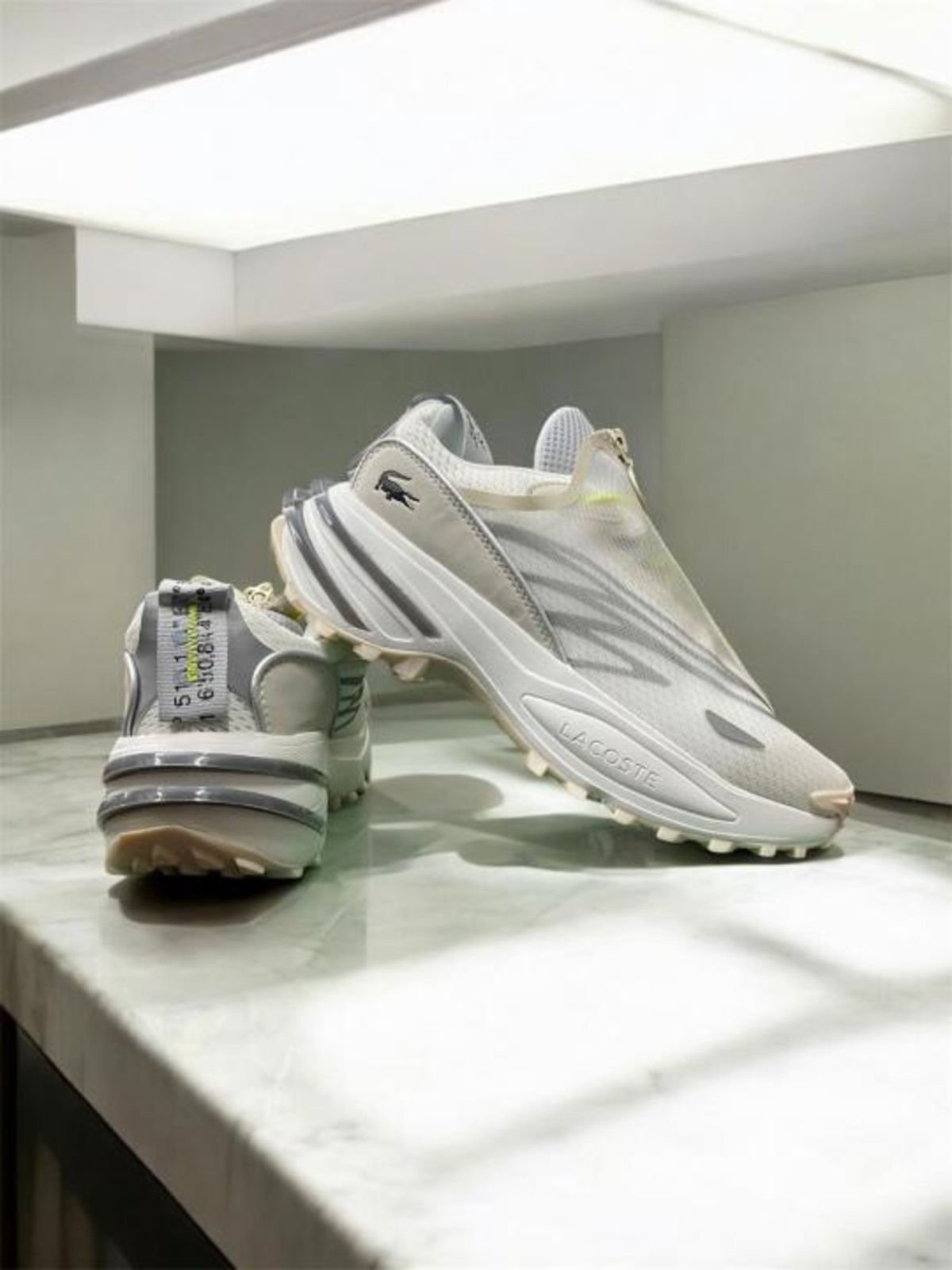 Lacoste Audyssor Trail Black – Modern Lifestyle Sneakers (White)