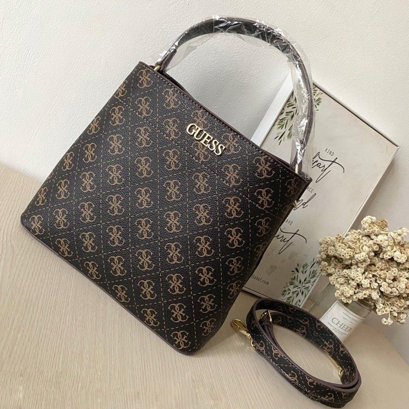 Guess Monogram Bucket Bag ( black)